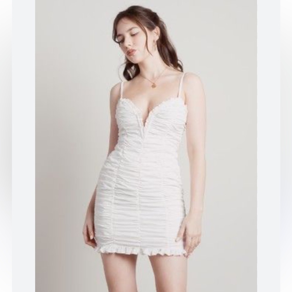 Mable Janette White Deep V Ruffled Ruched Body Con Dress
